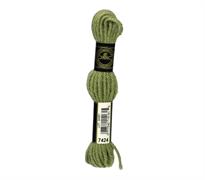 TAPESTRY WOOL 7424